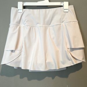 Women’s Athleta skort, size Medium in white. Gently used in good condition.